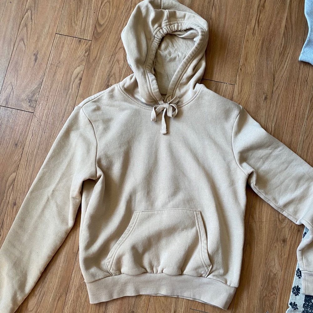 cropped sweatshirt!!